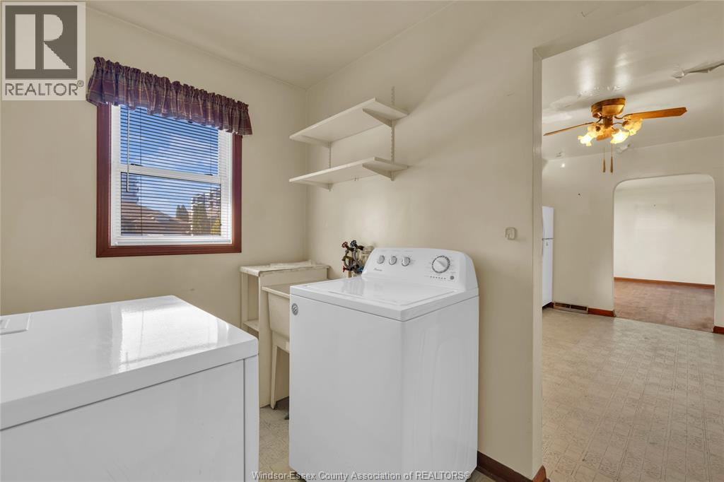 3326 Lauzon Road, Windsor, Ontario  N8T 3P8 - Photo 19 - 25027319