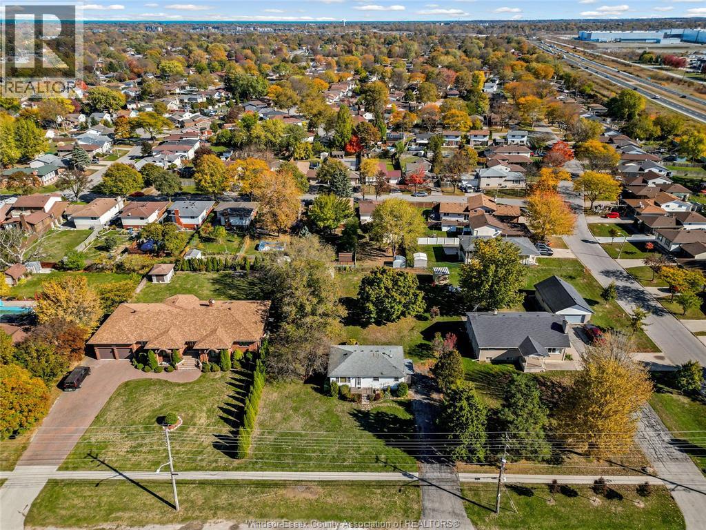 3326 Lauzon Road, Windsor, Ontario  N8T 3P8 - Photo 21 - 25027319