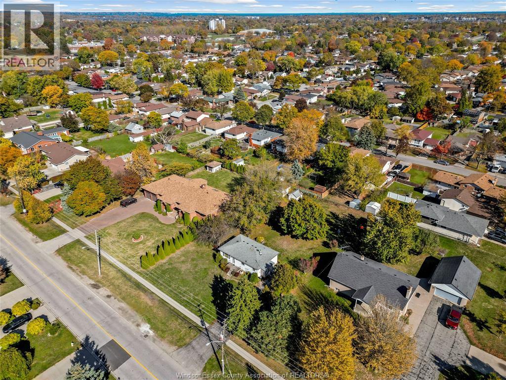 3326 Lauzon Road, Windsor, Ontario  N8T 3P8 - Photo 22 - 25027319