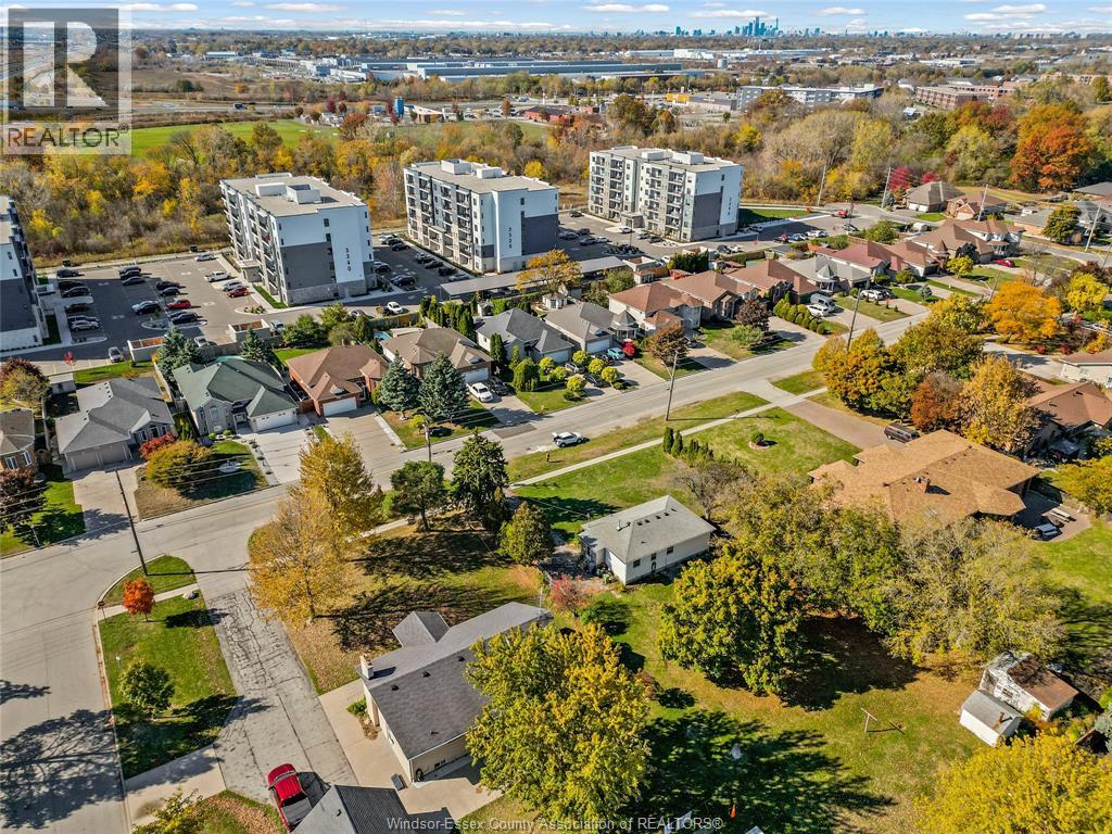 3326 Lauzon Road, Windsor, Ontario  N8T 3P8 - Photo 24 - 25027319