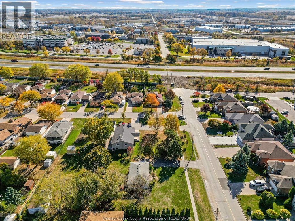 3326 Lauzon Road, Windsor, Ontario  N8T 3P8 - Photo 27 - 25027319