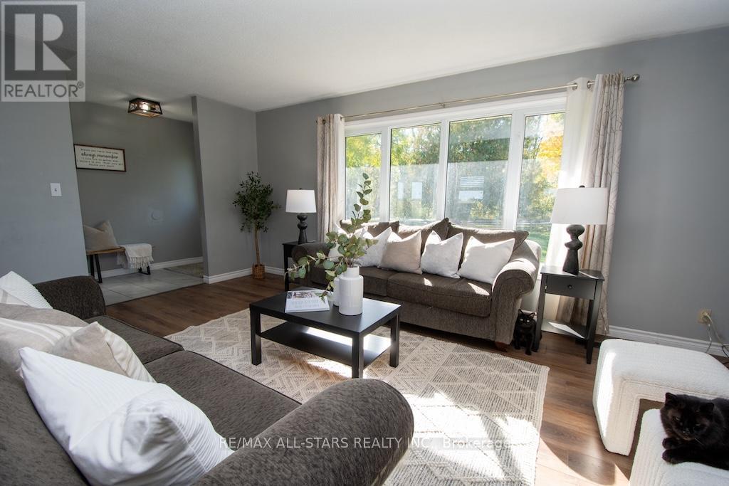 187 Skyline Road, Kawartha Lakes, Ontario K0M 2M0 - Photo 12 - X12437418