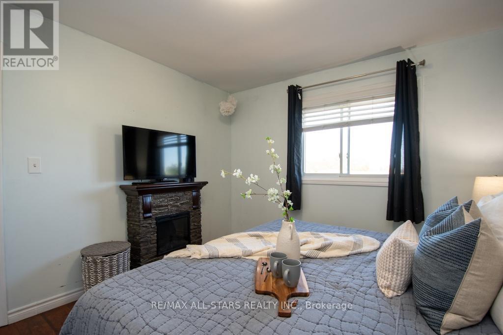 187 Skyline Road, Kawartha Lakes, Ontario K0M 2M0 - Photo 23 - X12437418