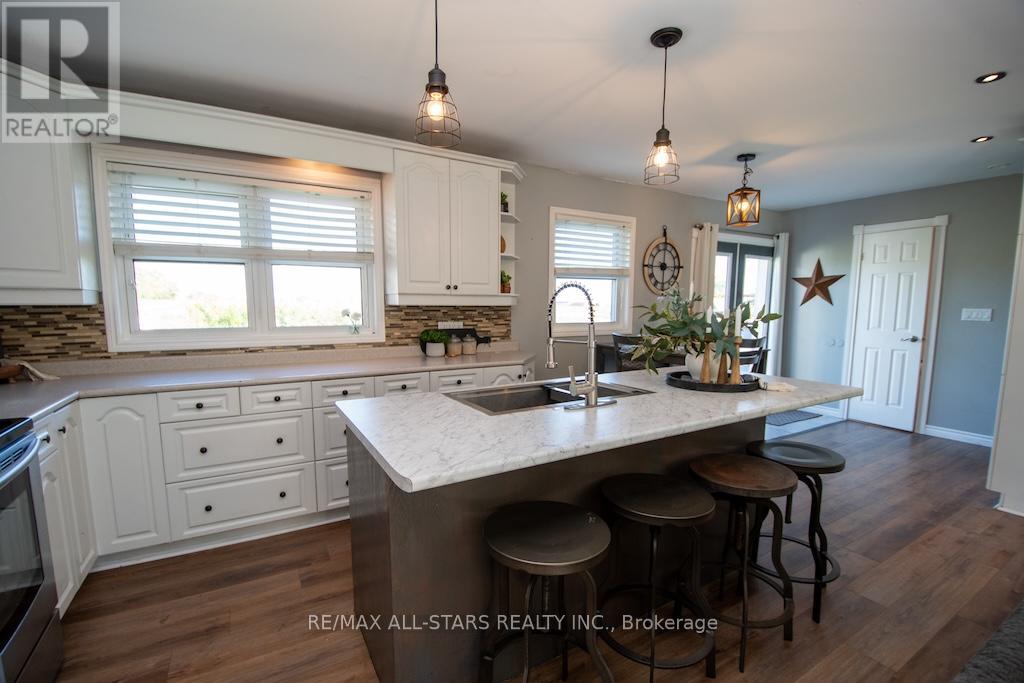 187 Skyline Road, Kawartha Lakes, Ontario K0M 2M0 - Photo 20 - X12437418