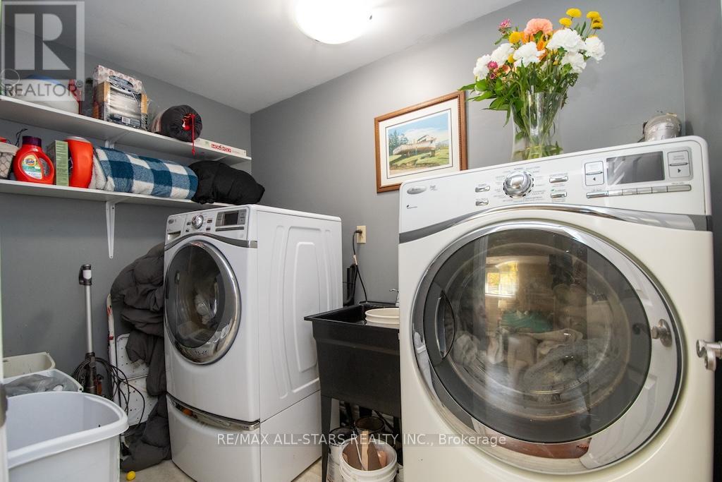 187 Skyline Road, Kawartha Lakes, Ontario K0M 2M0 - Photo 36 - X12437418