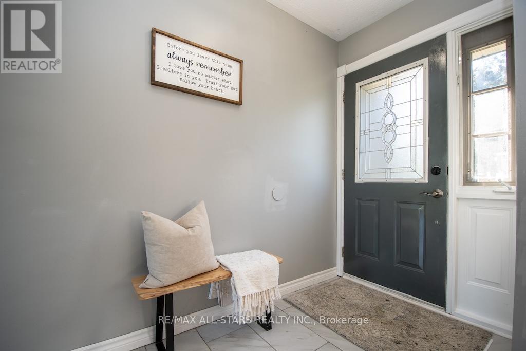 187 Skyline Road, Kawartha Lakes, Ontario K0M 2M0 - Photo 5 - X12437418