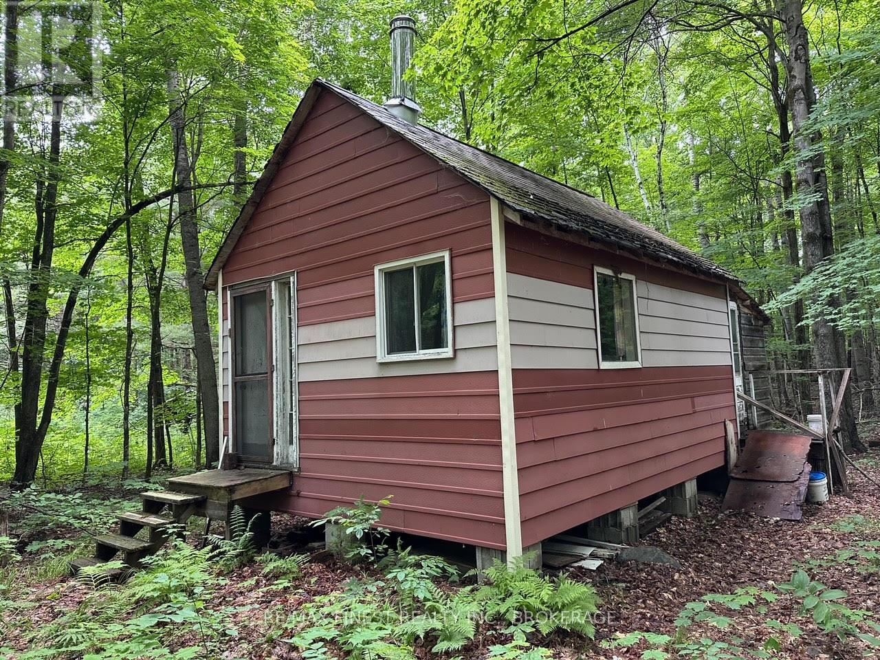 1042 ST PIERRE ROAD, frontenac (frontenac north), Ontario