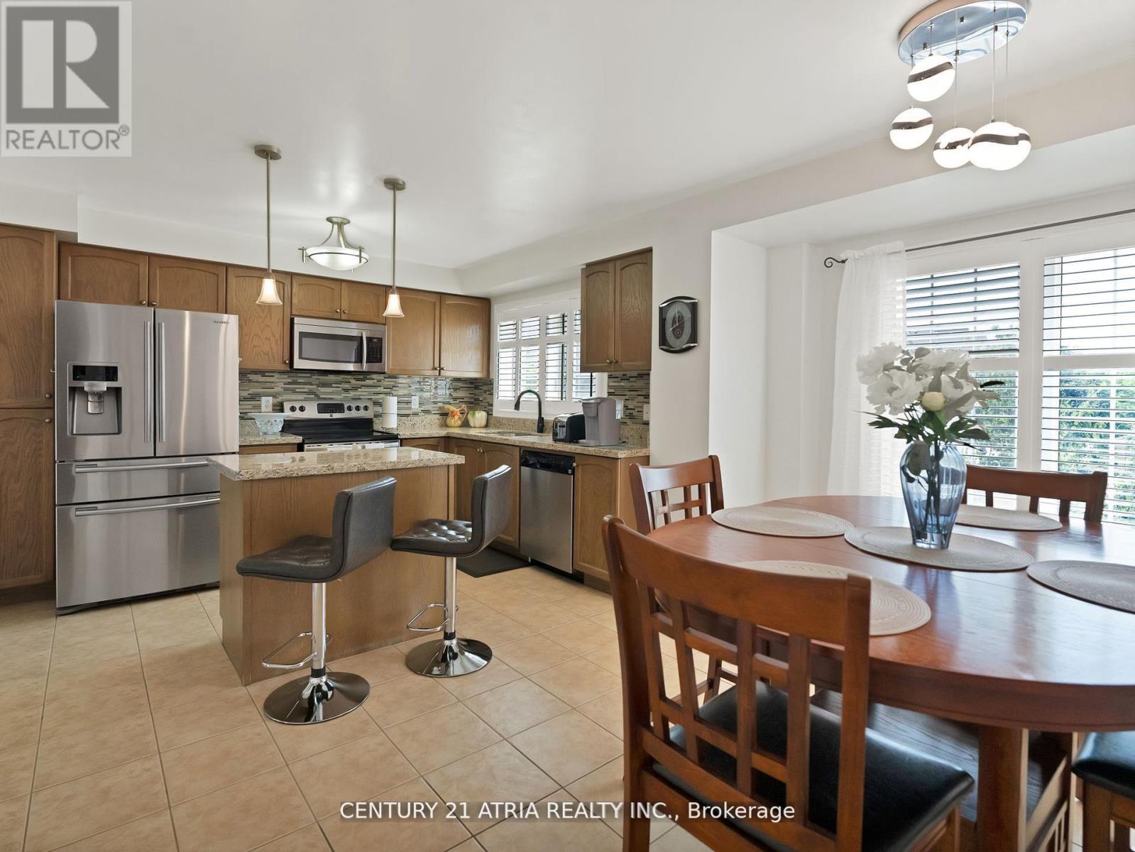 116 Barnham Street, Ajax, Ontario  L1Z 0K7 - Photo 6 - E12485123