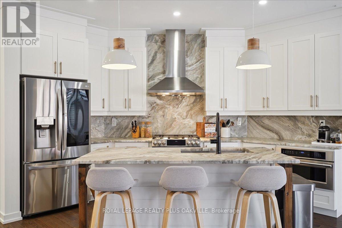 40 Soltys Drive, Whitby, Ontario  L1P 0J4 - Photo 10 - E12485125