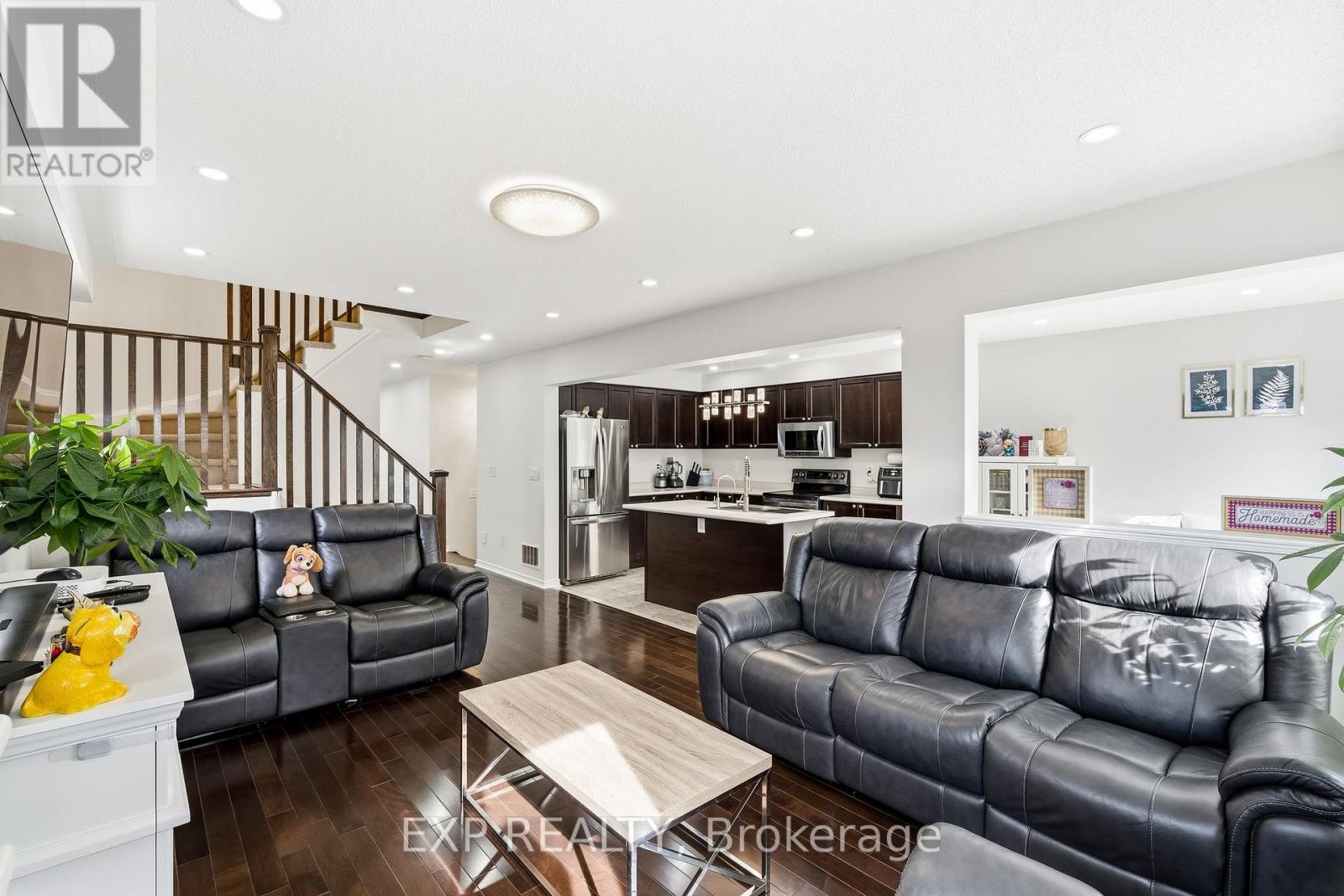 99 Honeyman Drive, Clarington, Ontario  L1C 0J1 - Photo 12 - E12485139