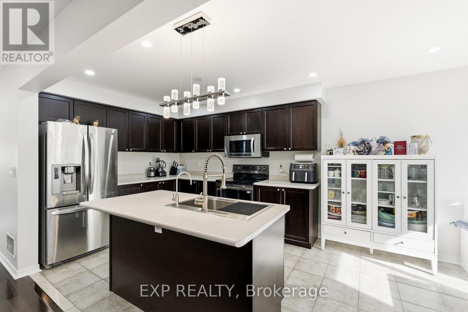 99 Honeyman Drive, Clarington, Ontario  L1C 0J1 - Photo 15 - E12485139