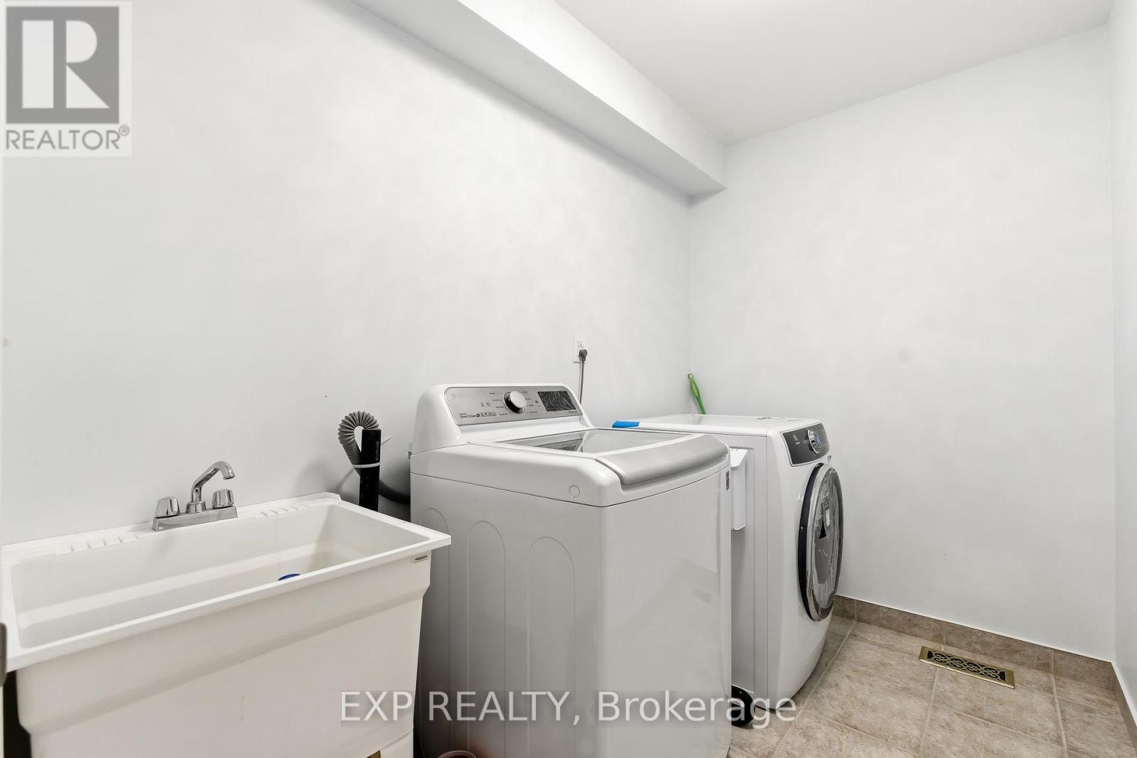 99 Honeyman Drive, Clarington, Ontario  L1C 0J1 - Photo 30 - E12485139