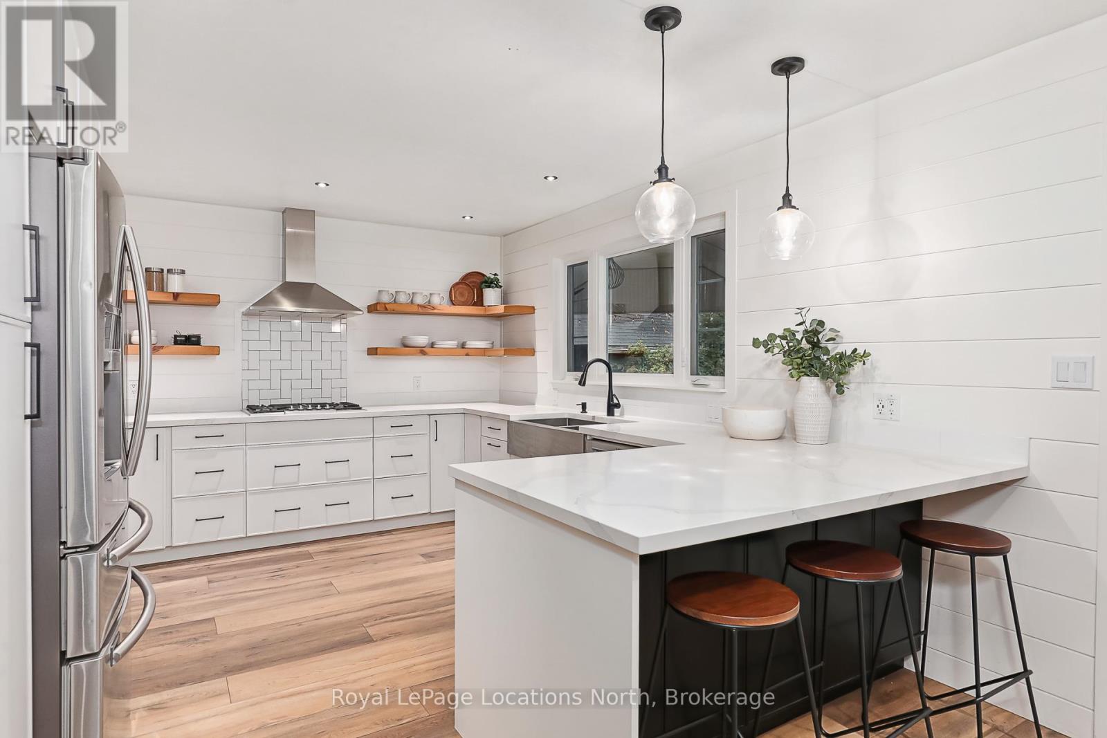 19 Melville Street, Clearview, Ontario  L0M 1P0 - Photo 12 - S12485180