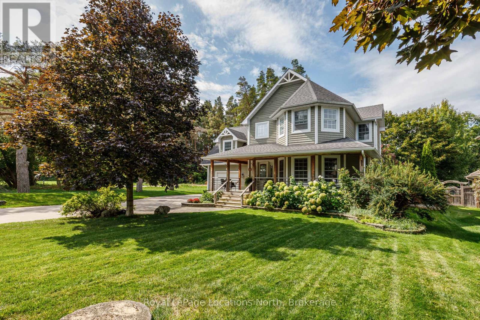 19 Melville Street, Clearview, Ontario  L0M 1P0 - Photo 2 - S12485180