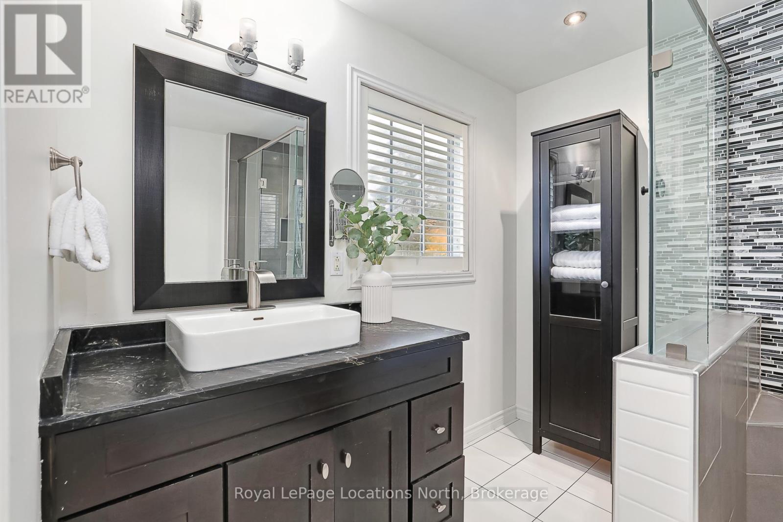 19 Melville Street, Clearview, Ontario  L0M 1P0 - Photo 24 - S12485180