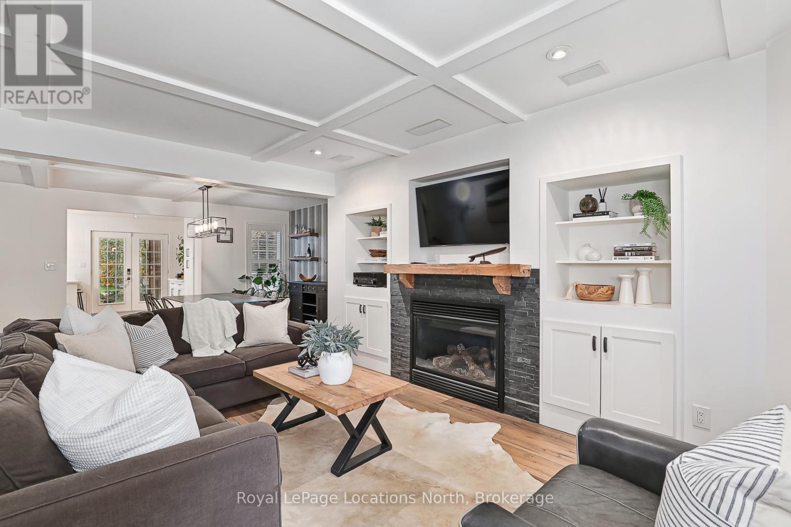 19 Melville Street, Clearview, Ontario  L0M 1P0 - Photo 9 - S12485180