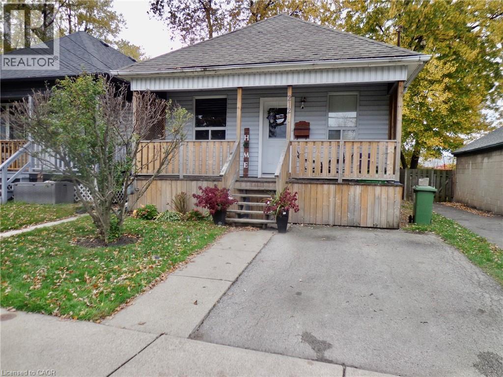 212 MCANULTY Boulevard, Hamilton, Ontario