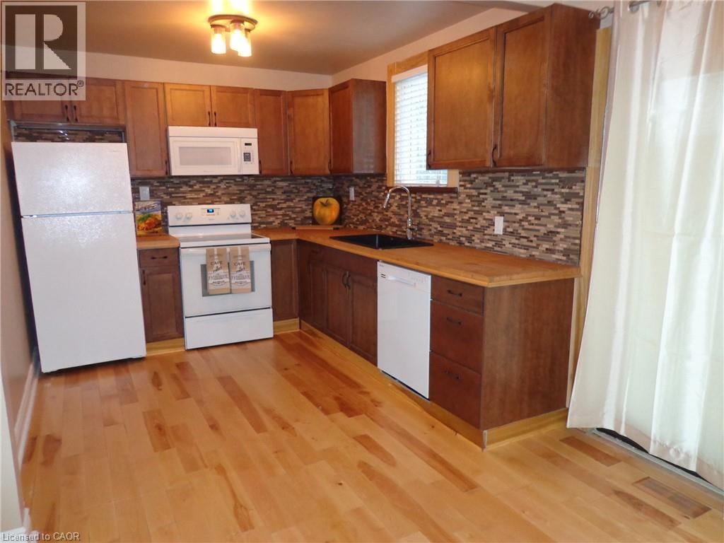 212 Mcanulty Boulevard, Hamilton, Ontario  L8H 3J1 - Photo 11 - 40782363