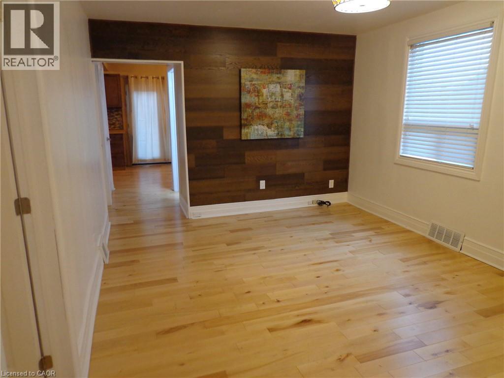 212 Mcanulty Boulevard, Hamilton, Ontario  L8H 3J1 - Photo 5 - 40782363