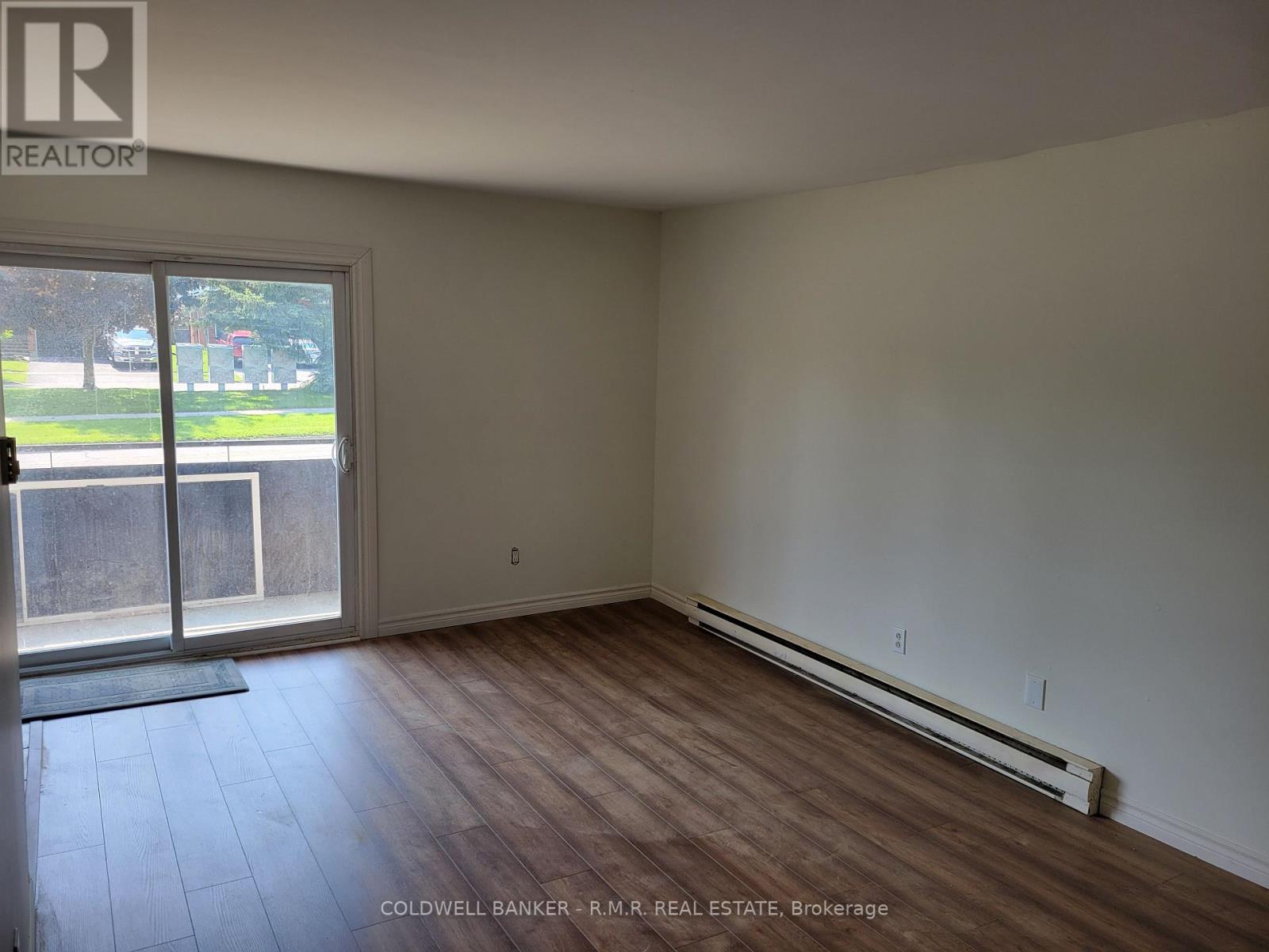 3 - 251 Liberty Street N, Clarington, Ontario  L1C 2M6 - Photo 2 - E12485277