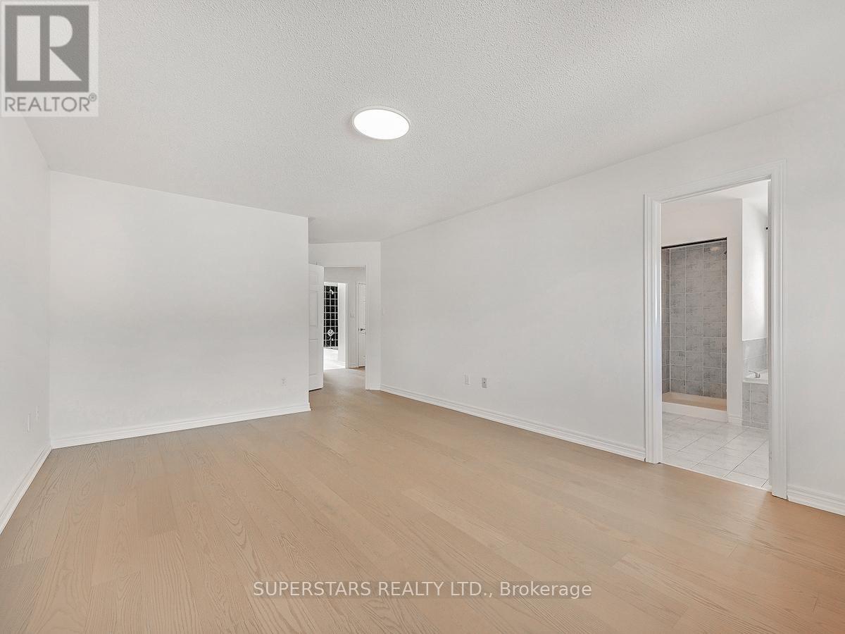 43 Cathmar Drive, Markham, Ontario  L6E 2H2 - Photo 10 - N12485103