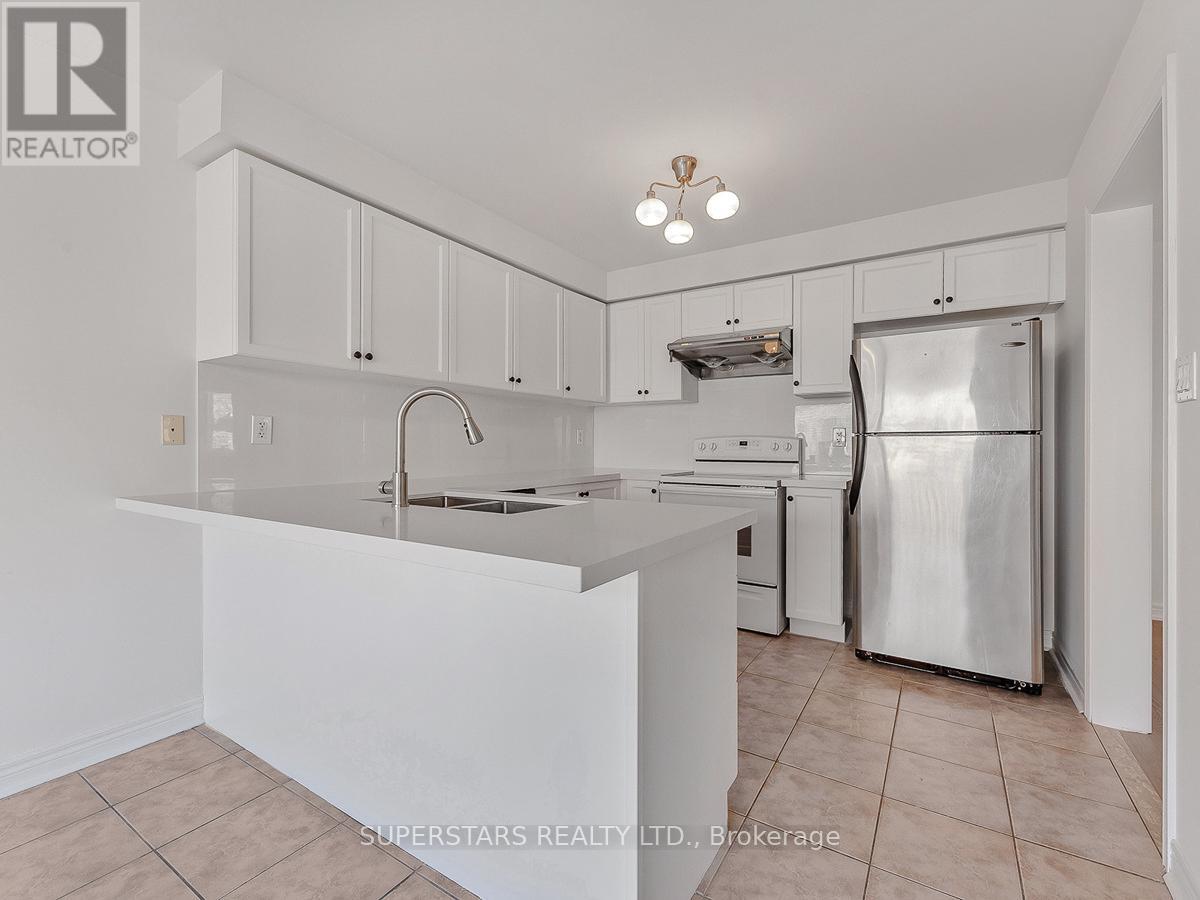43 Cathmar Drive, Markham, Ontario  L6E 2H2 - Photo 7 - N12485103
