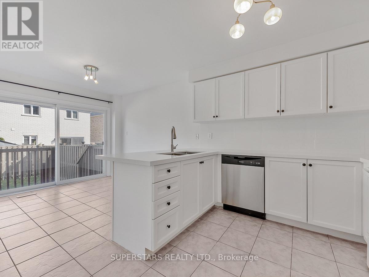 43 Cathmar Drive, Markham, Ontario  L6E 2H2 - Photo 8 - N12485103