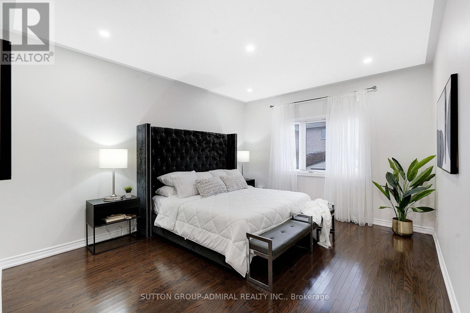 26 Summit Ridge Drive, King (Schomberg), Ontario  L0G 1T0 - Photo 19 - N12485105