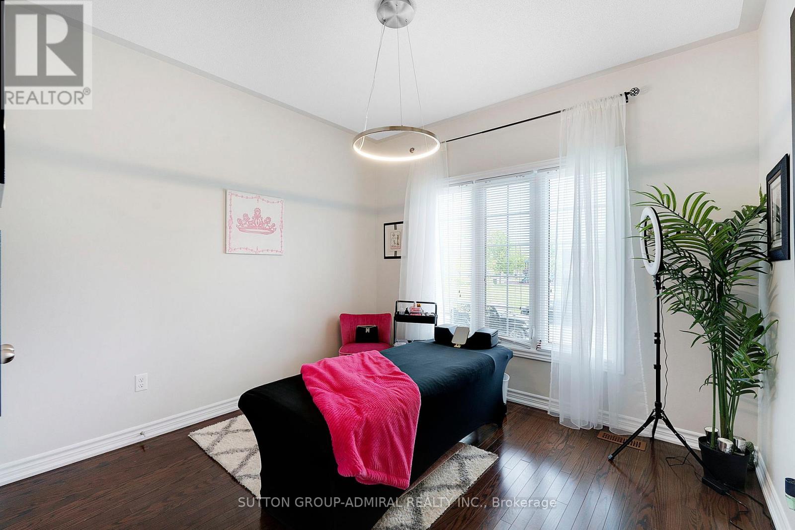 26 Summit Ridge Drive, King (Schomberg), Ontario  L0G 1T0 - Photo 24 - N12485105