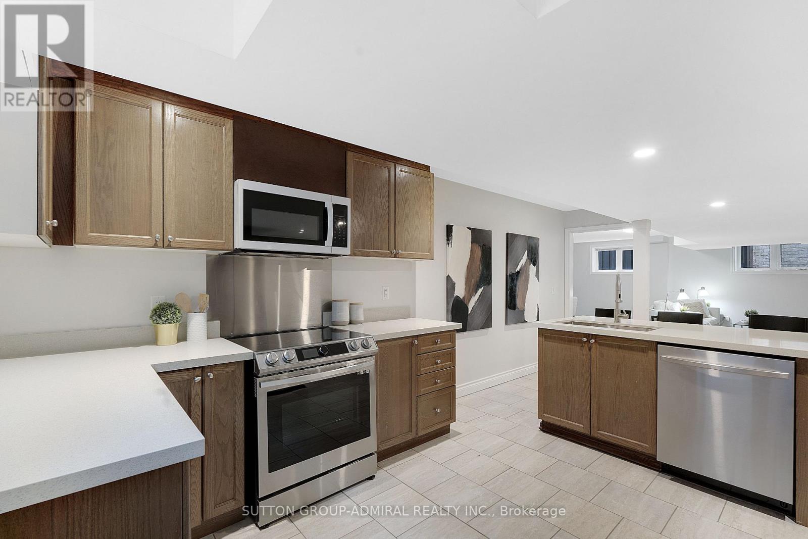 26 Summit Ridge Drive, King (Schomberg), Ontario  L0G 1T0 - Photo 30 - N12485105