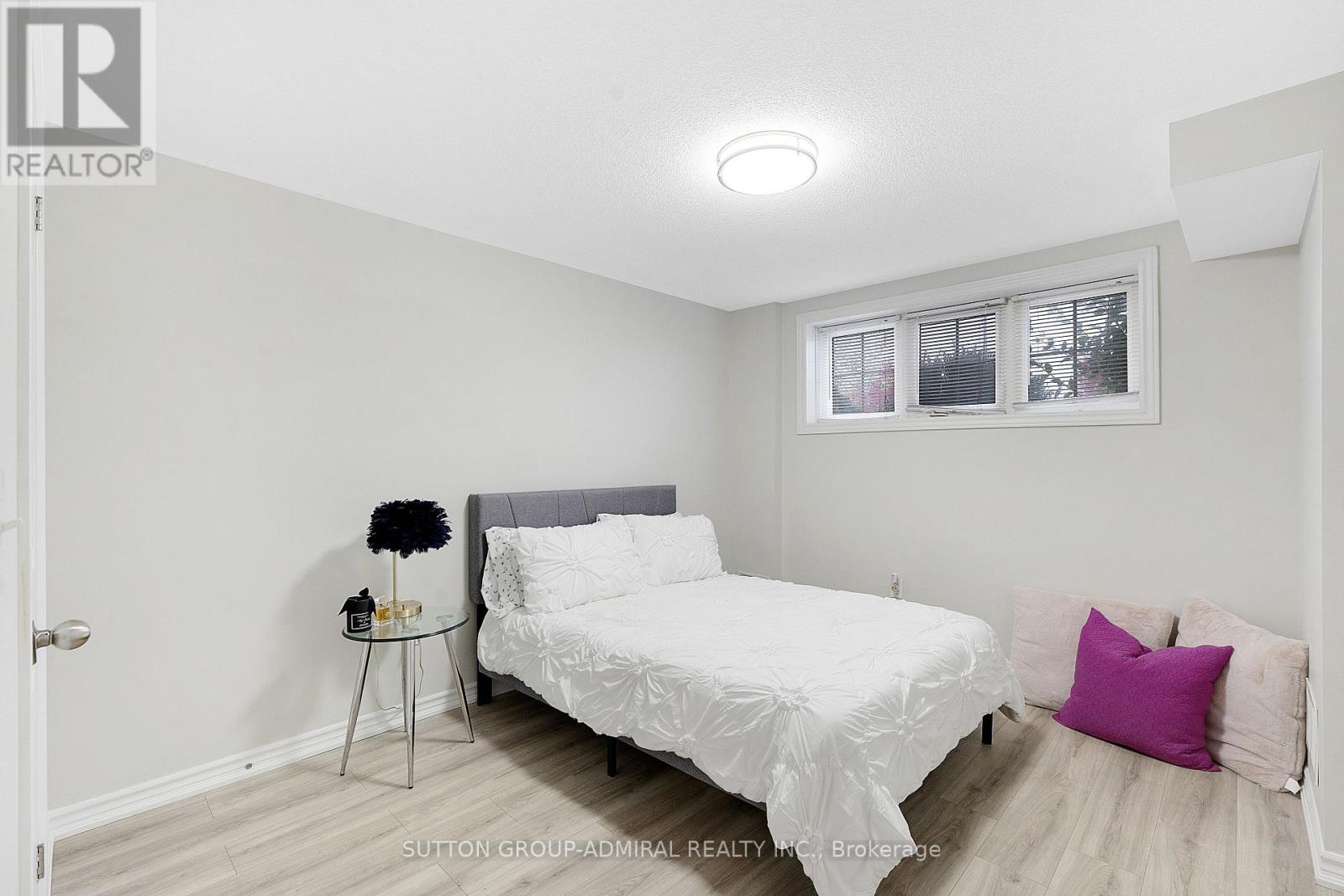 26 Summit Ridge Drive, King (Schomberg), Ontario  L0G 1T0 - Photo 32 - N12485105