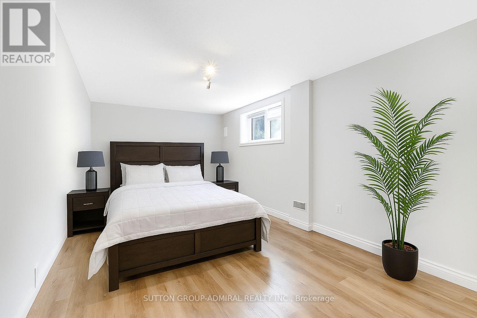 26 Summit Ridge Drive, King (Schomberg), Ontario  L0G 1T0 - Photo 33 - N12485105