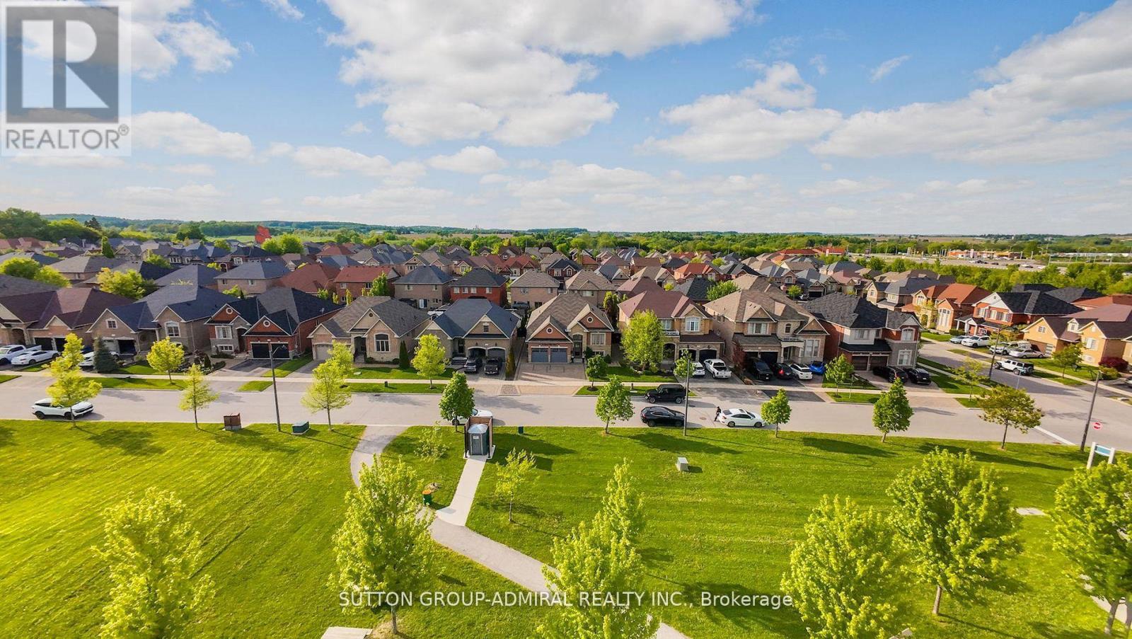 26 Summit Ridge Drive, King (Schomberg), Ontario  L0G 1T0 - Photo 5 - N12485105