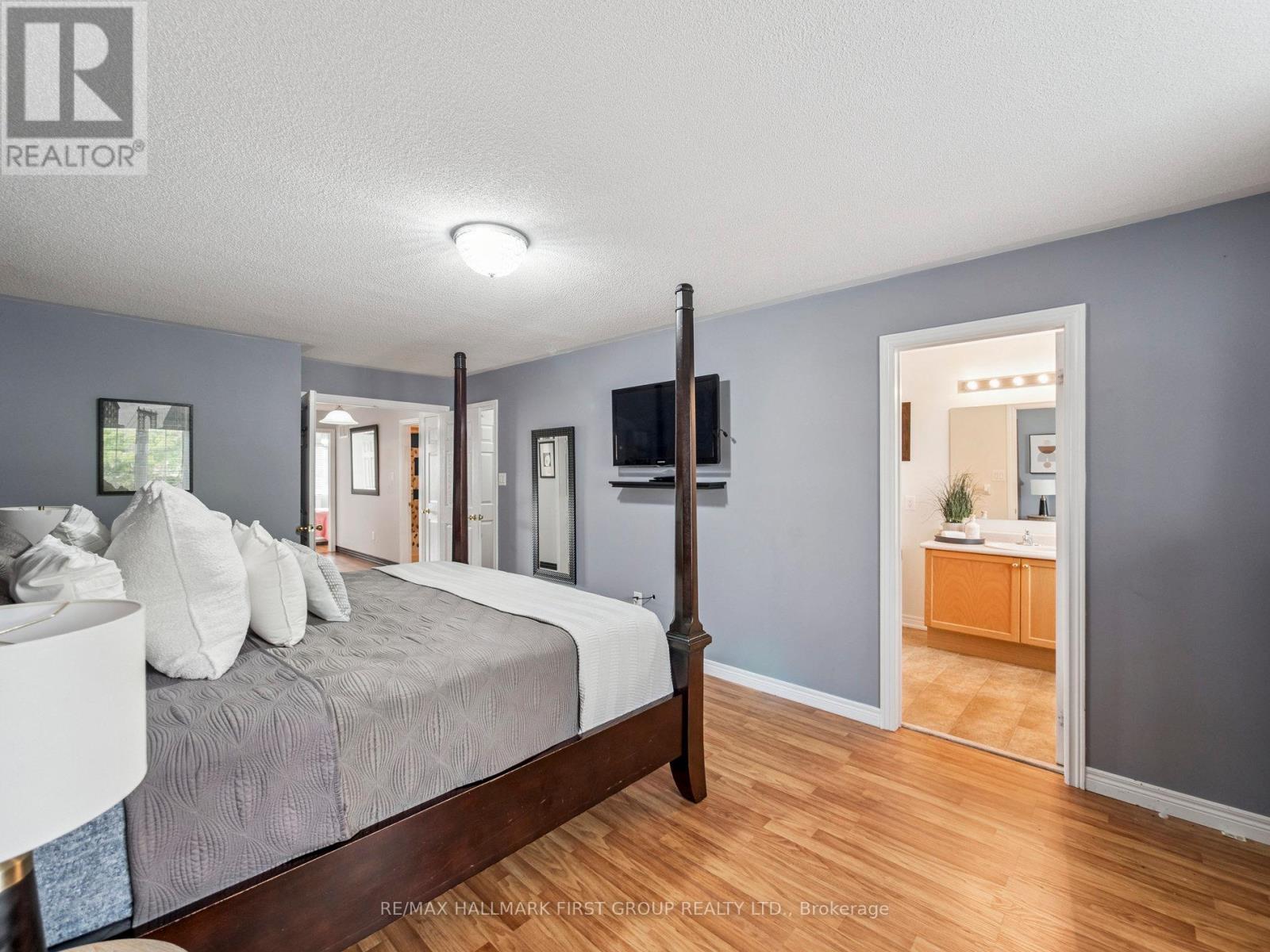 20 Crestbank Court, Vaughan, Ontario  L6A 0B2 - Photo 26 - N12485133