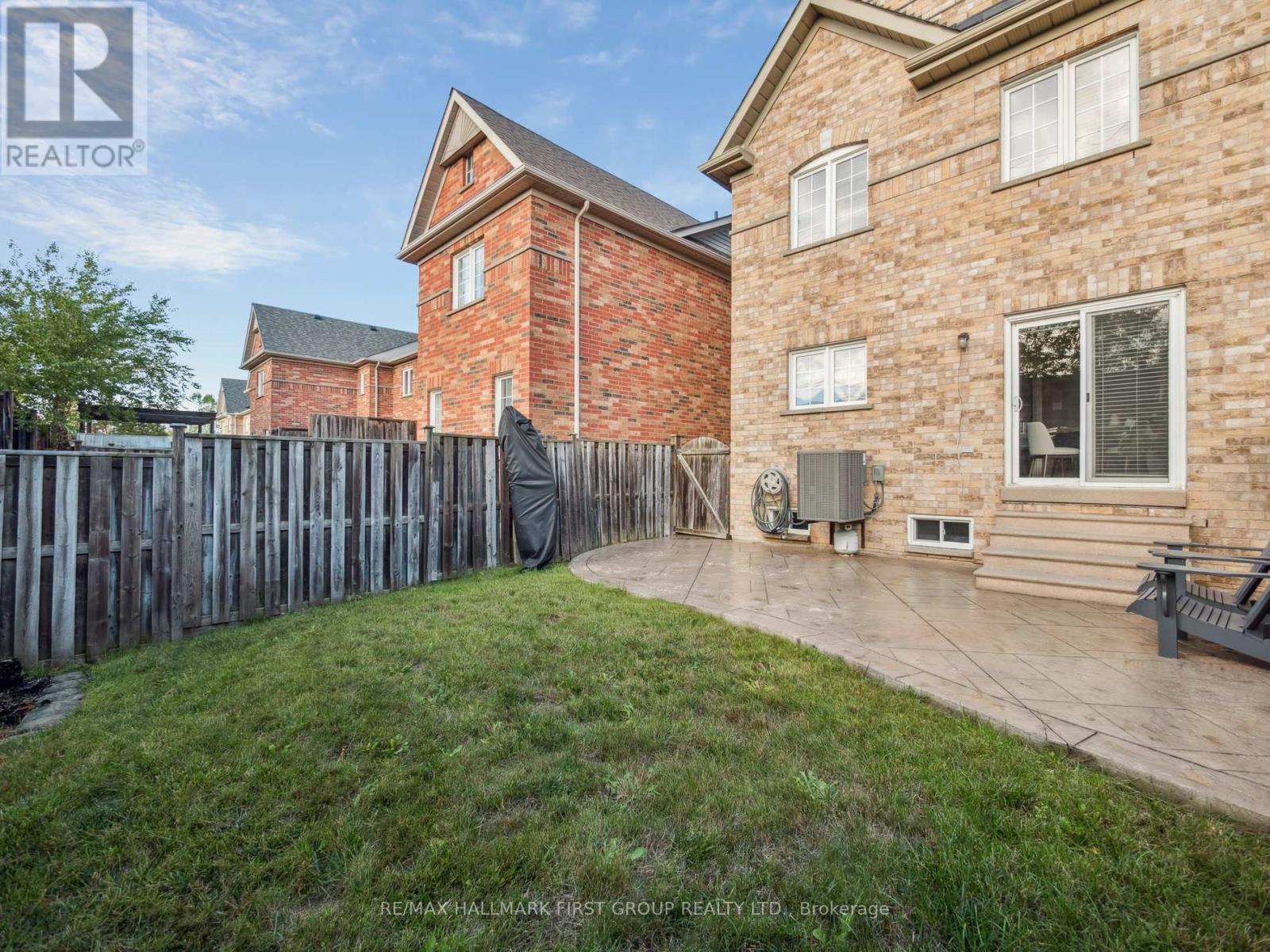 20 Crestbank Court, Vaughan, Ontario  L6A 0B2 - Photo 47 - N12485133