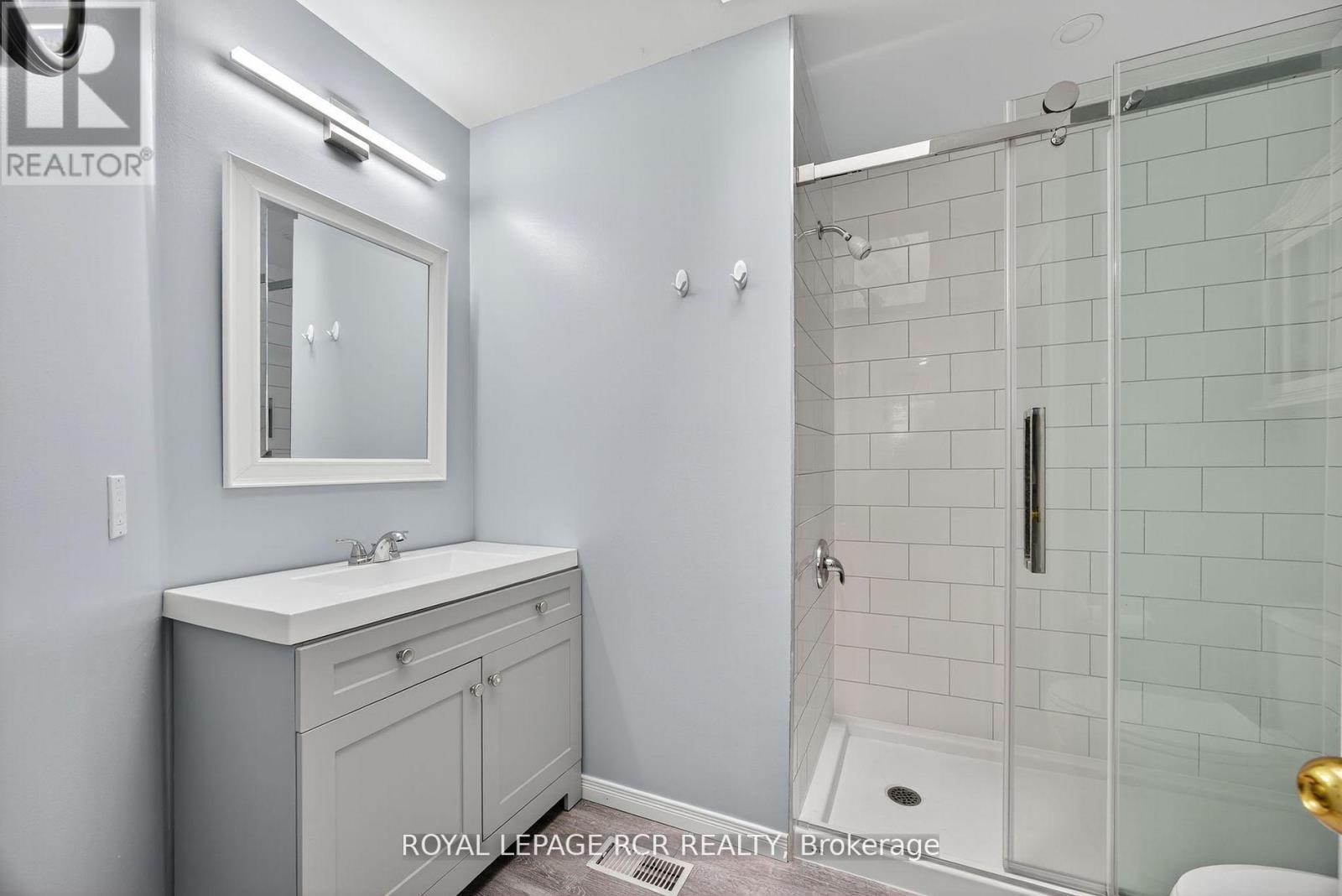 165 Bonny Meadows Drive, Aurora, Ontario  L4G 6N1 - Photo 20 - N12485146