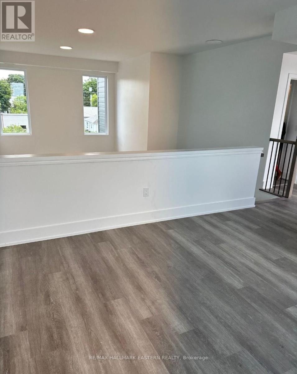 4 - 19 West Street N, Kawartha Lakes, Ontario  K0M 1N0 - Photo 8 - X12485194