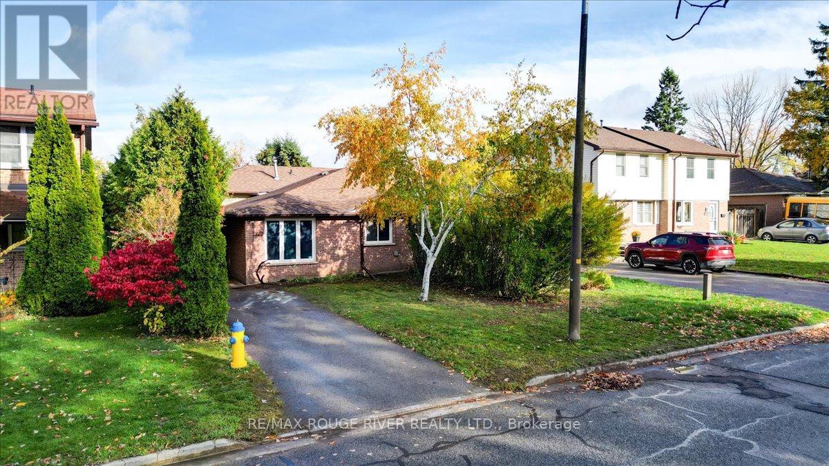 920 ROCHELLE COURT, Peterborough, Ontario