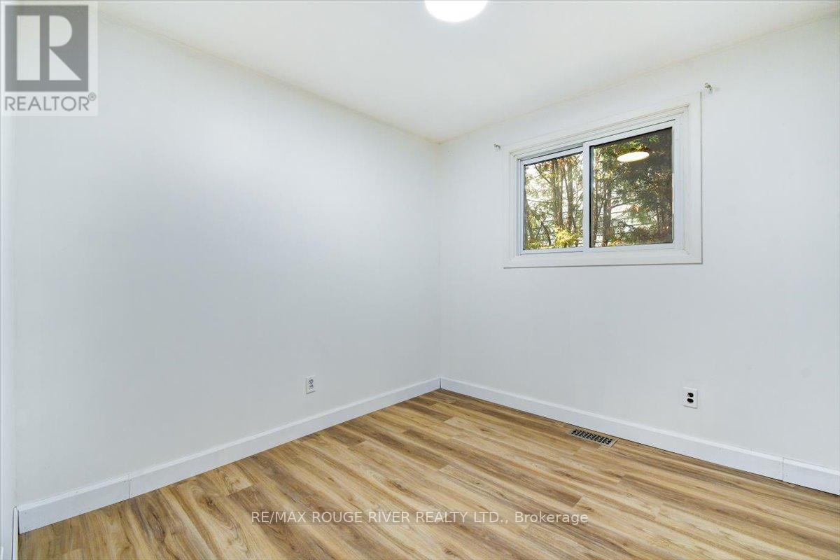 920 Rochelle Court, Peterborough, Ontario  K9J 1J7 - Photo 19 - X12485304