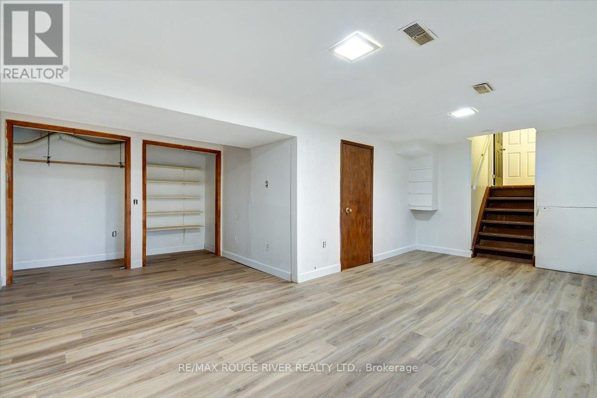 920 Rochelle Court, Peterborough, Ontario  K9J 1J7 - Photo 25 - X12485304