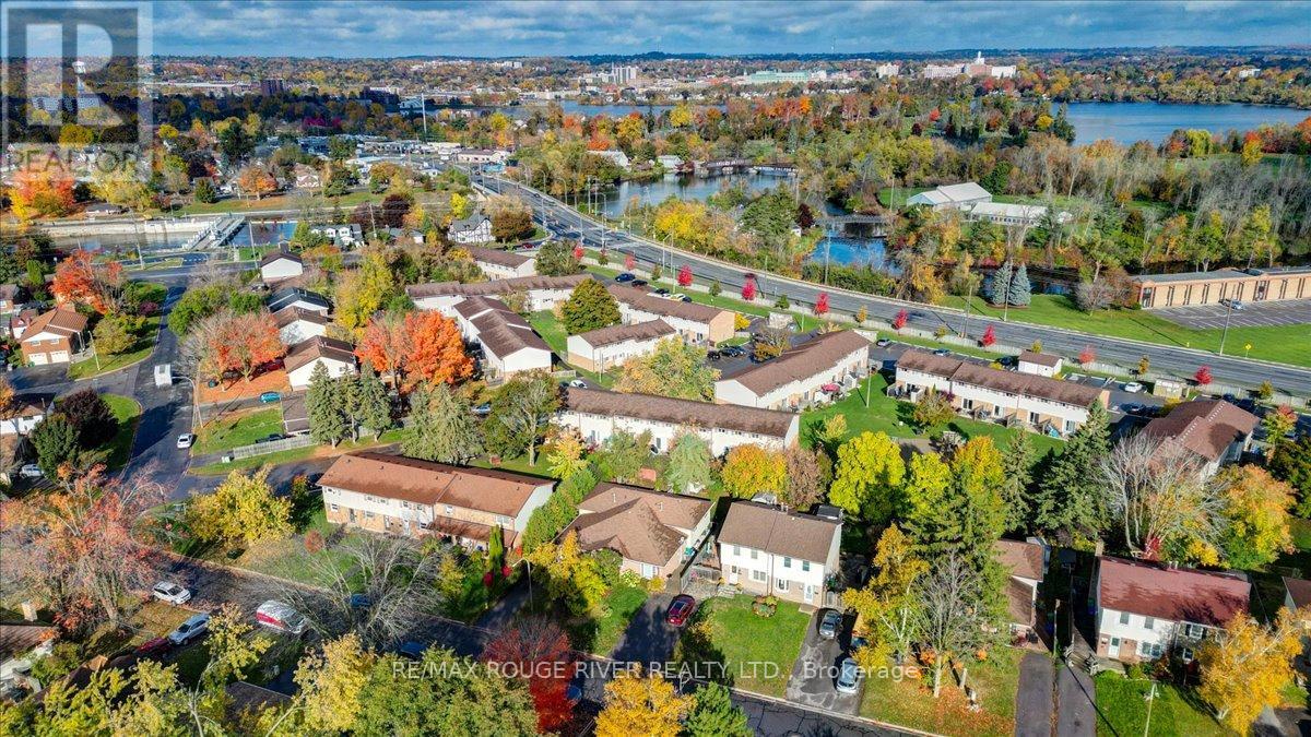 920 Rochelle Court, Peterborough, Ontario  K9J 1J7 - Photo 32 - X12485304