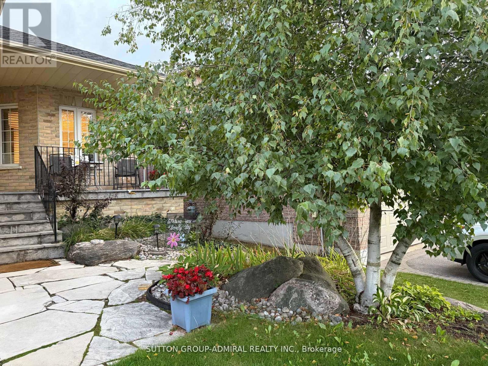 21 Black Ash Trail S, Barrie (Ardagh), Ontario  L4N 3K2 - Photo 3 - S12485155