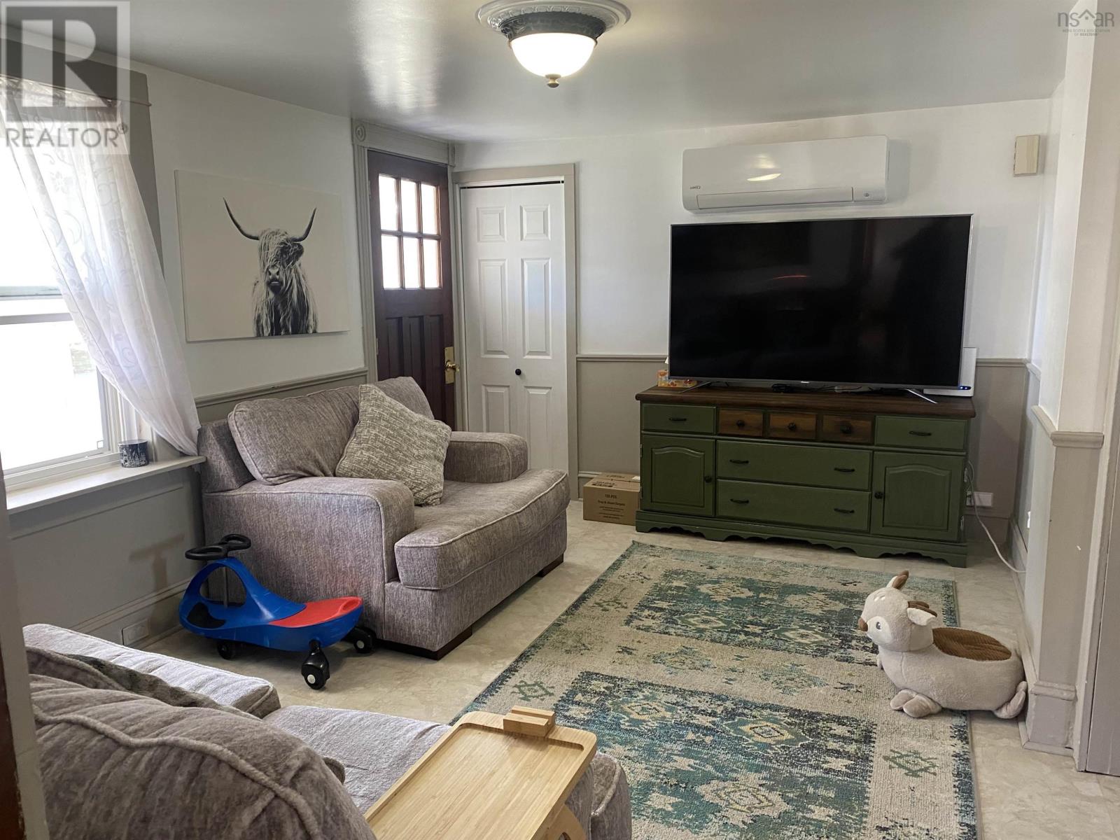 33 Ryland Avenue, Bible Hill, Nova Scotia  B2N 2V5 - Photo 5 - 202524613