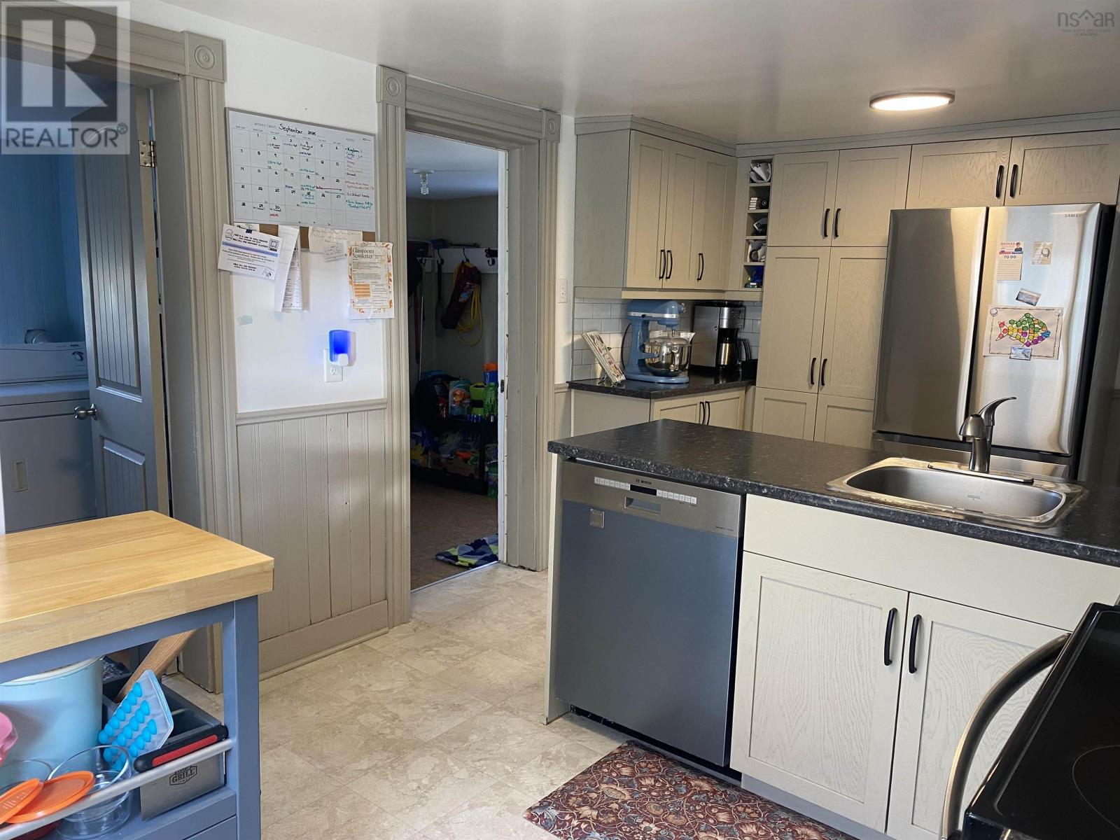 33 Ryland Avenue, Bible Hill, Nova Scotia  B2N 2V5 - Photo 9 - 202524613