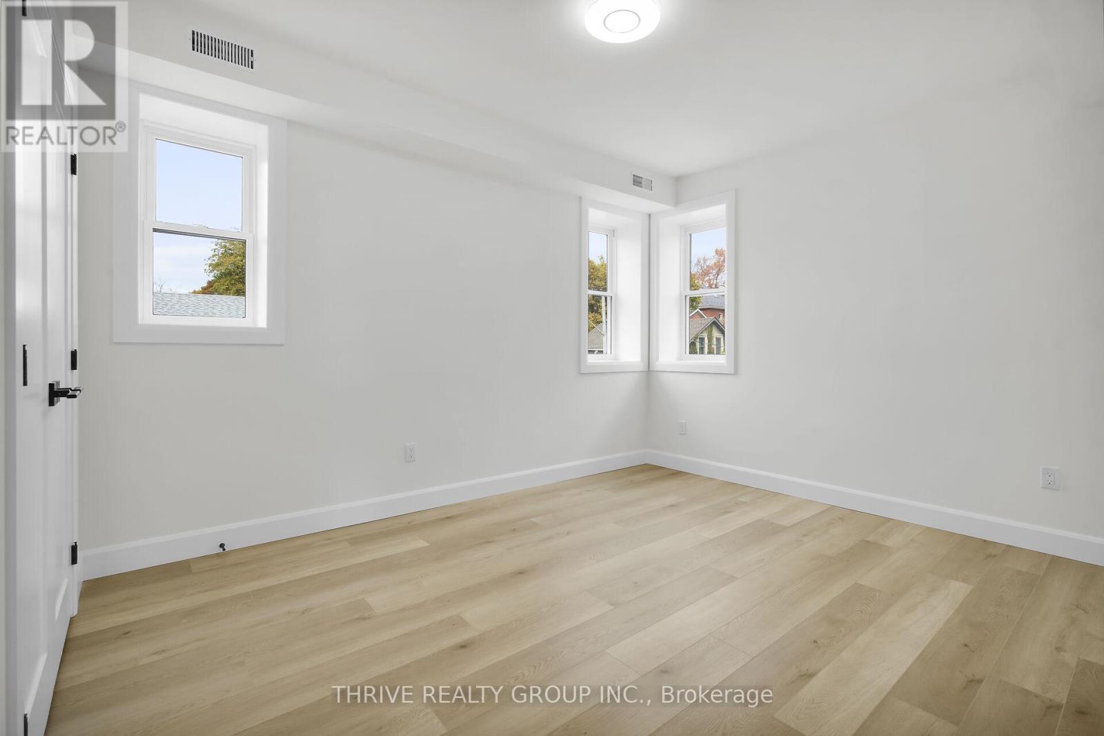 3 - 74 Church Street, Stratford, Ontario  N5A 2R2 - Photo 20 - X12485160