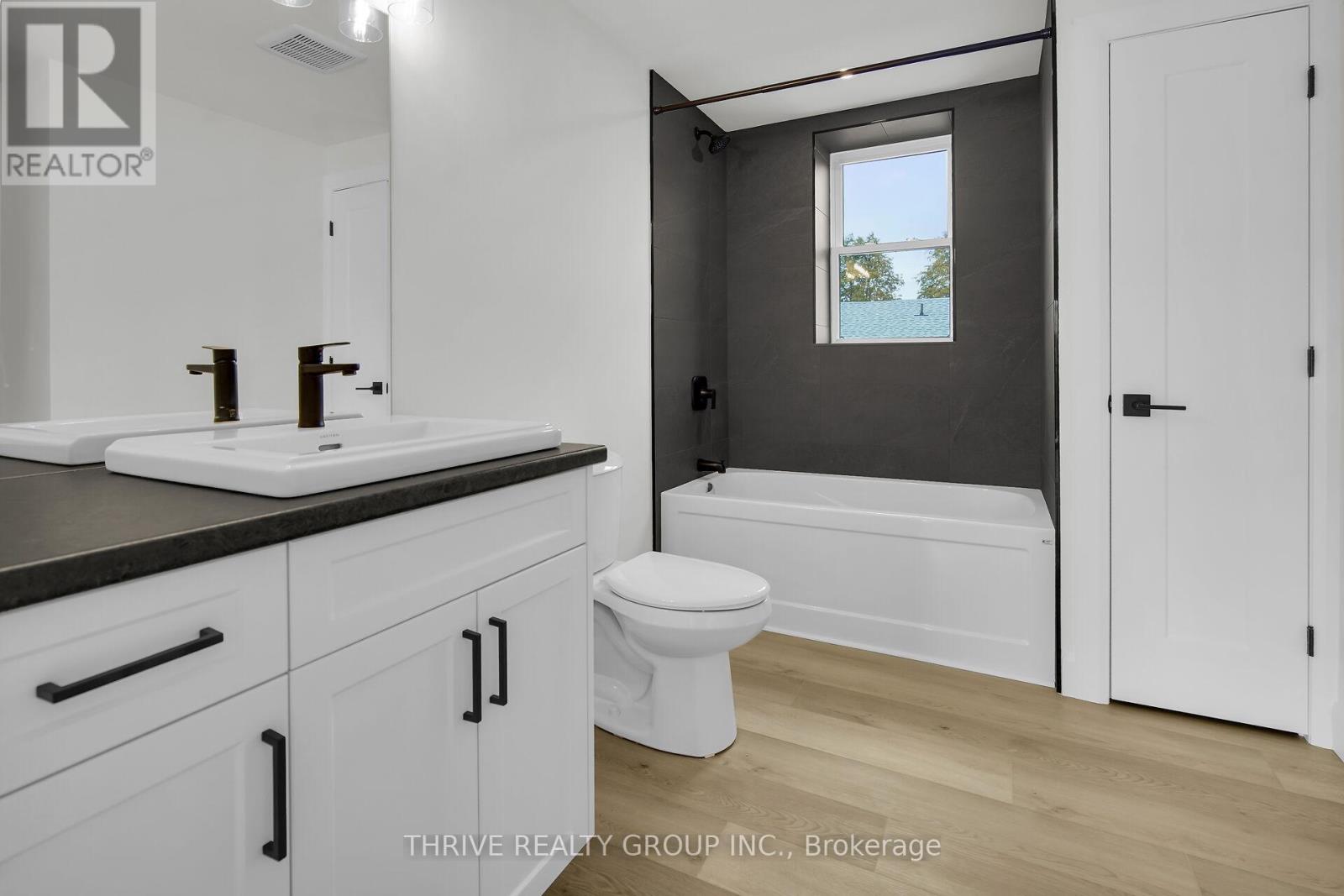 3 - 74 Church Street, Stratford, Ontario  N5A 2R2 - Photo 22 - X12485160