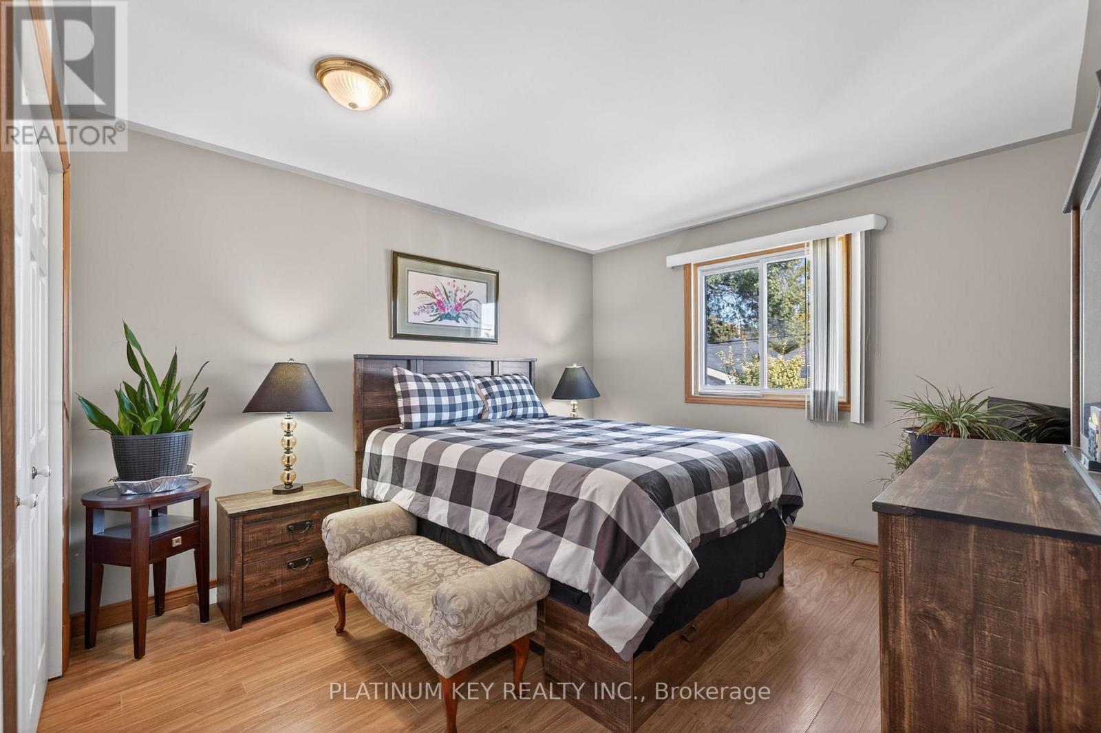 152 Elgin Street, London East (East M), Ontario  N5Z 2T8 - Photo 15 - X12485235