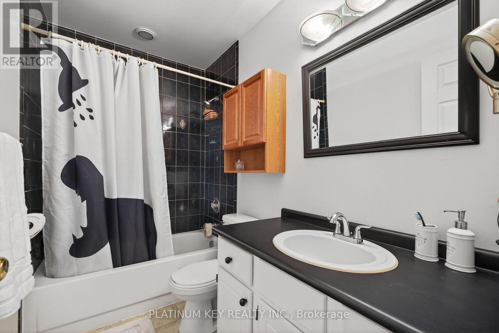 152 Elgin Street, London East (East M), Ontario  N5Z 2T8 - Photo 19 - X12485235