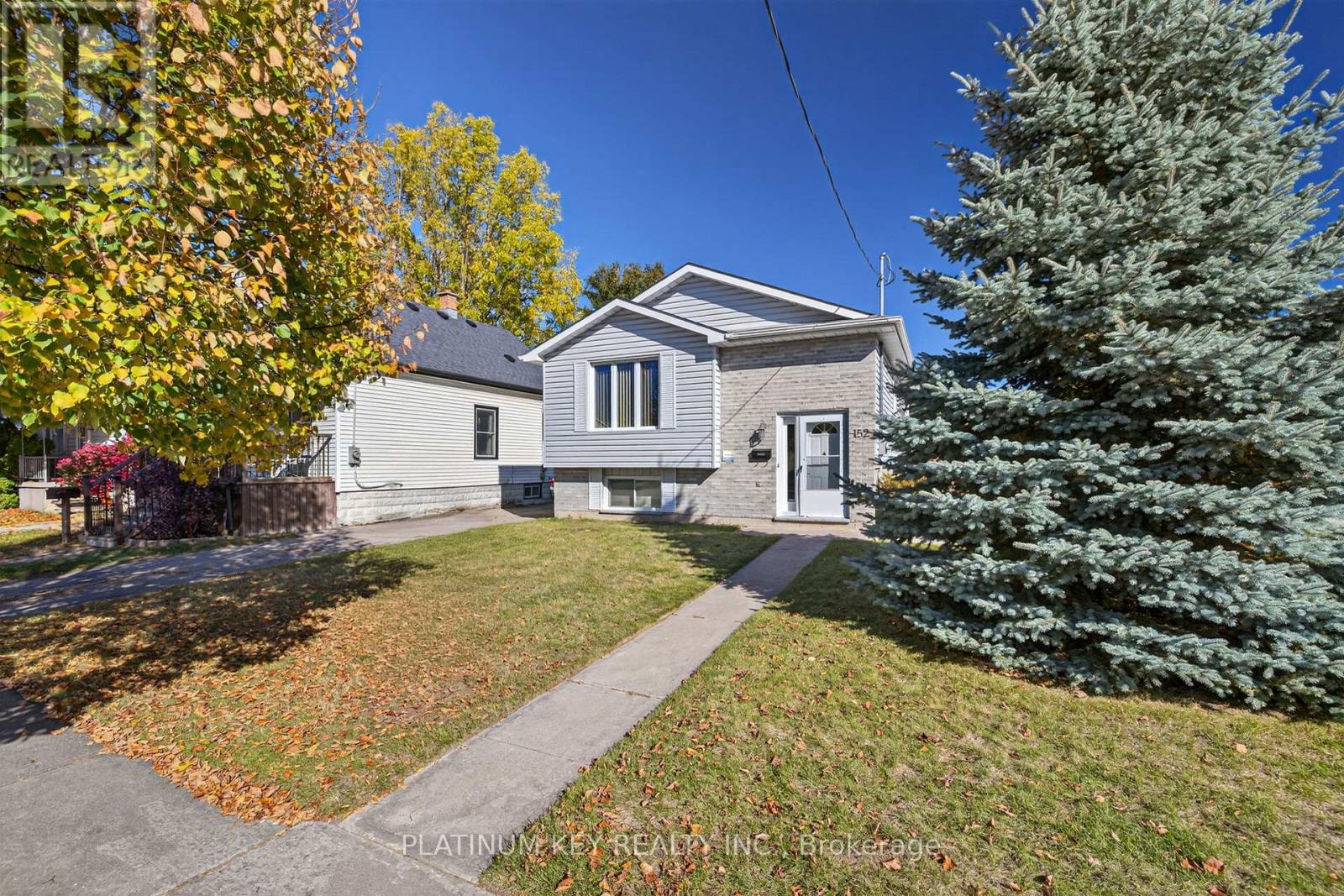 152 Elgin Street, London East (East M), Ontario  N5Z 2T8 - Photo 3 - X12485235