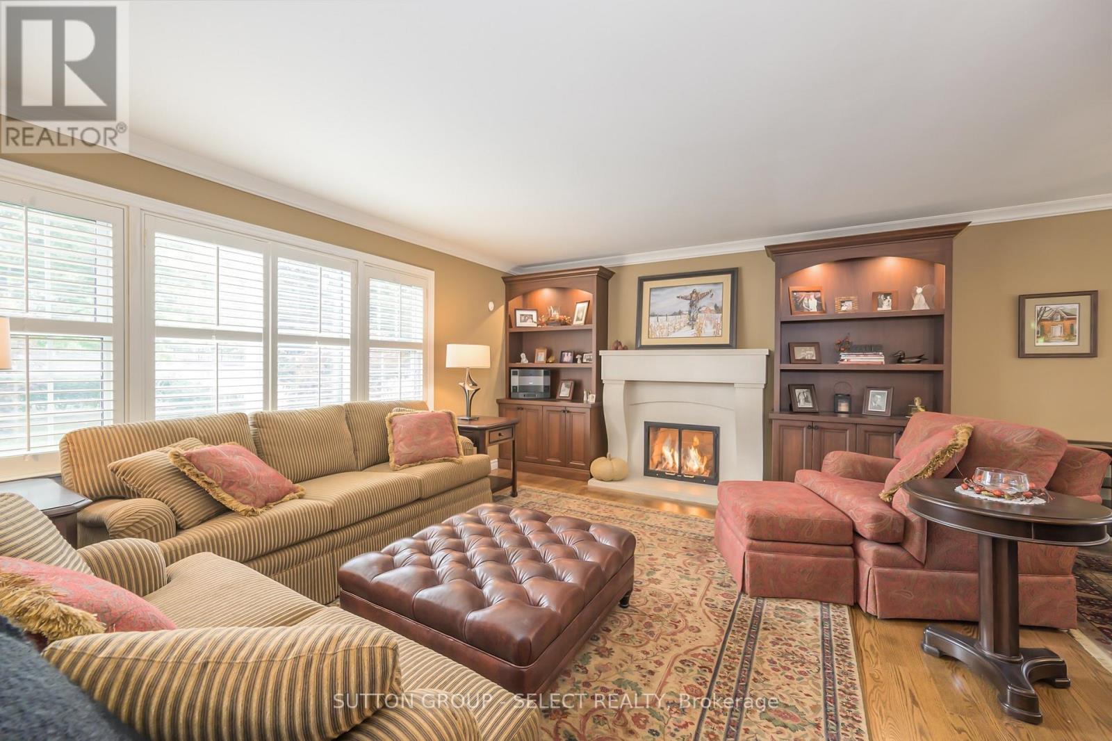 272 Commissioners Road E, London South (South G), Ontario  N6C 2T2 - Photo 13 - X12485268